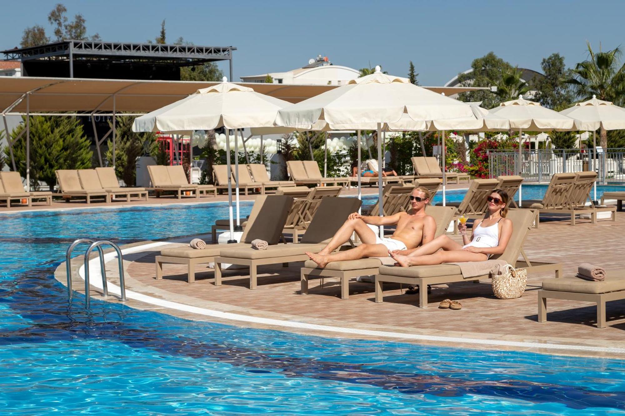 Hotella Resort & Spa Serik Esterno foto